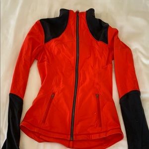 Lulu light weight zip up